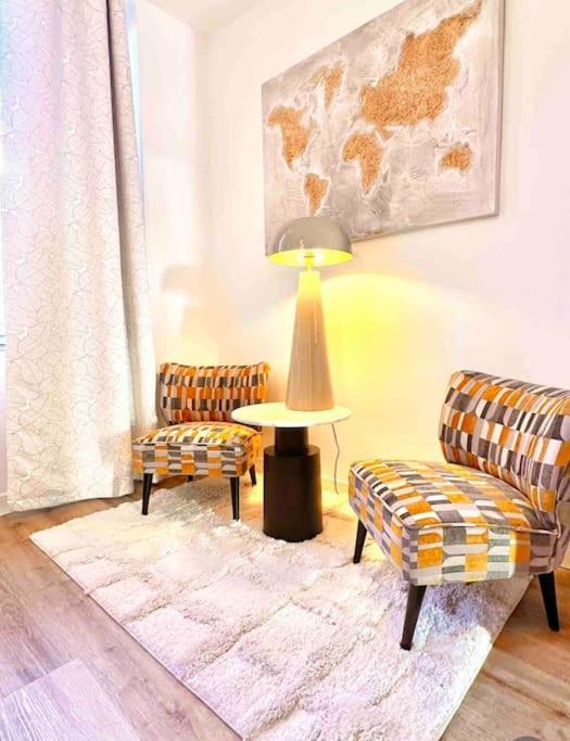 Appartement Elegance Lauragaise * Wifi * Netflix * Terrasse à Villefranche-de-Lauragais Extérieur photo